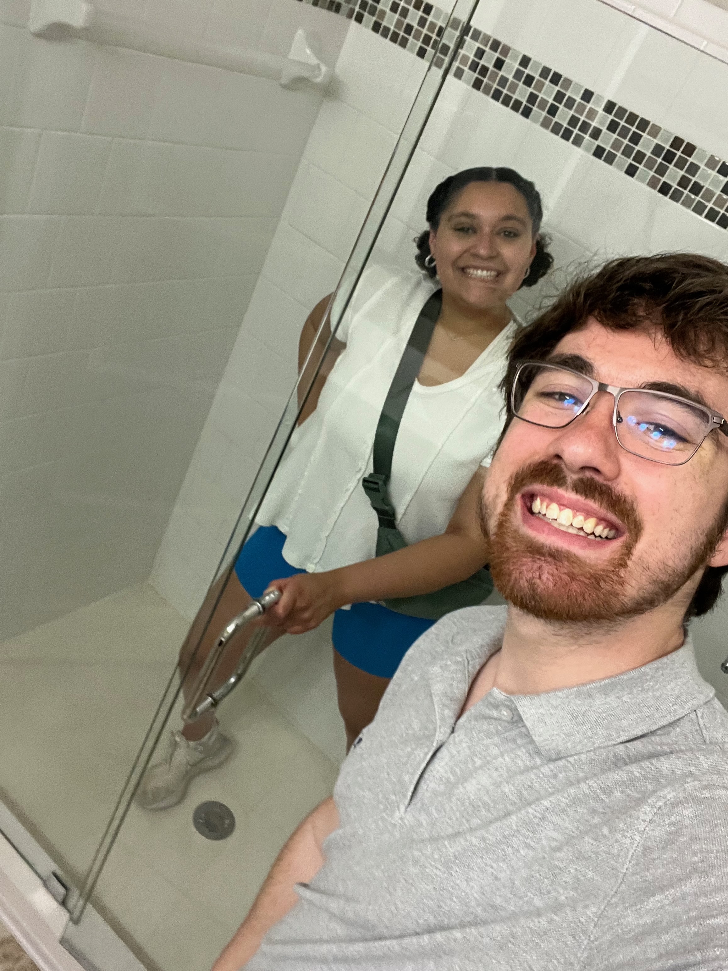 Jonathan and Zoë apartment hunting